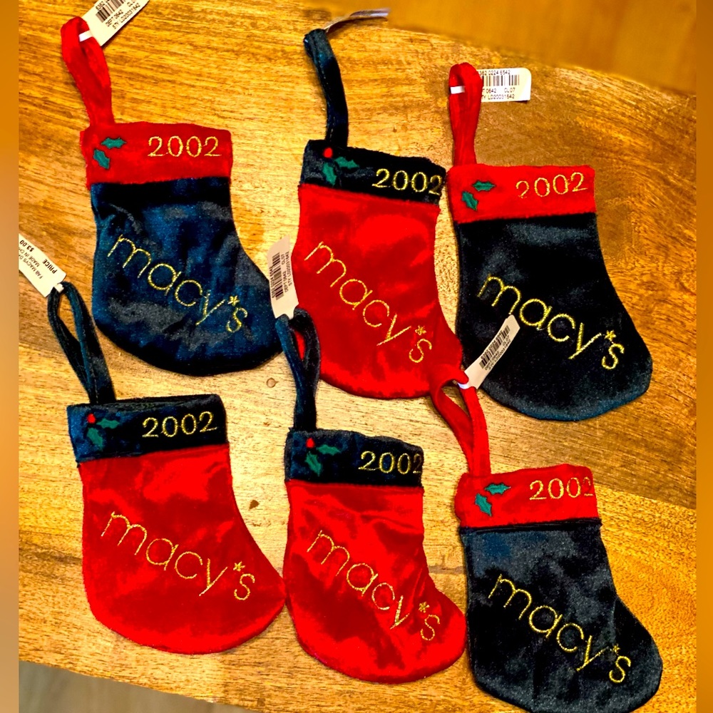 Vintage velvety Macy’s mini Christmas stockings NWT 2002